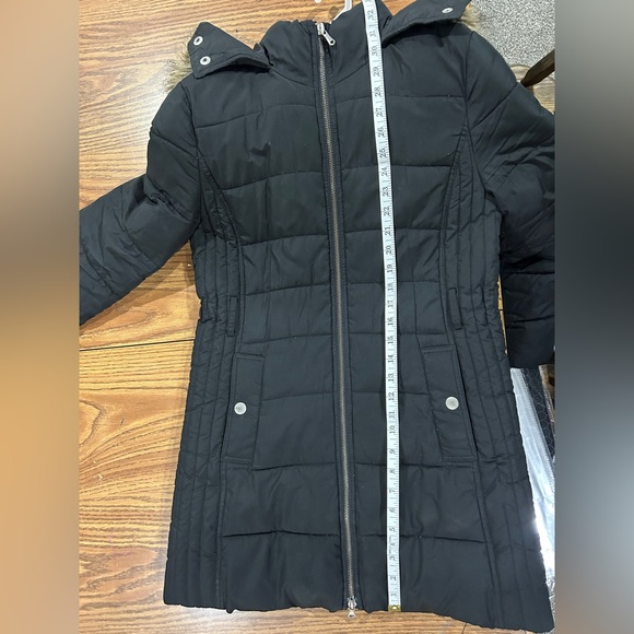 Women’s Old Navy Winter Coat - Picture 9 of 9